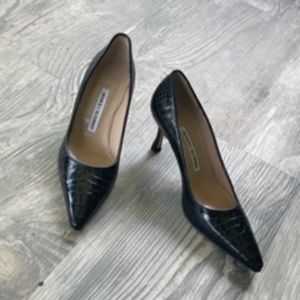 Manolo Blahnik Alligator - These have never been worn.